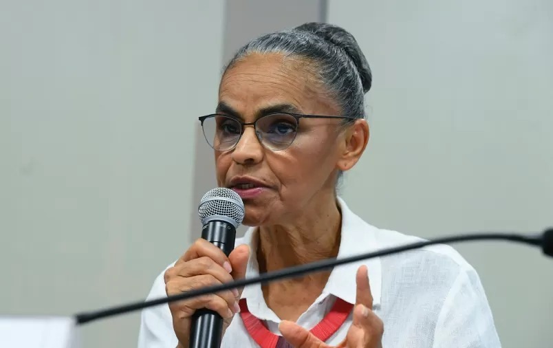 Posse de Magda Chambriard põe em xeque Marina Silva no governo