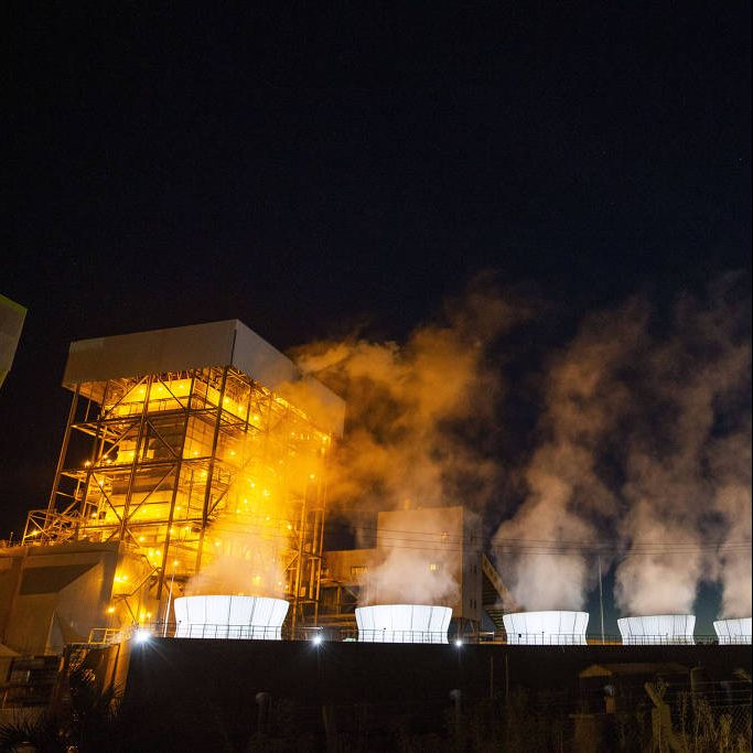 Governo Lula propõe comprar energia a carvão da J&F por R$ 12 bi