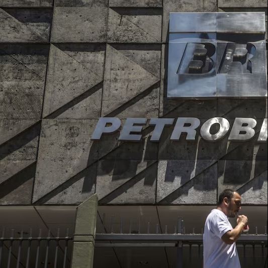 Petrobras aprova compra de fatia em empresa de energia solar e baterias da BP