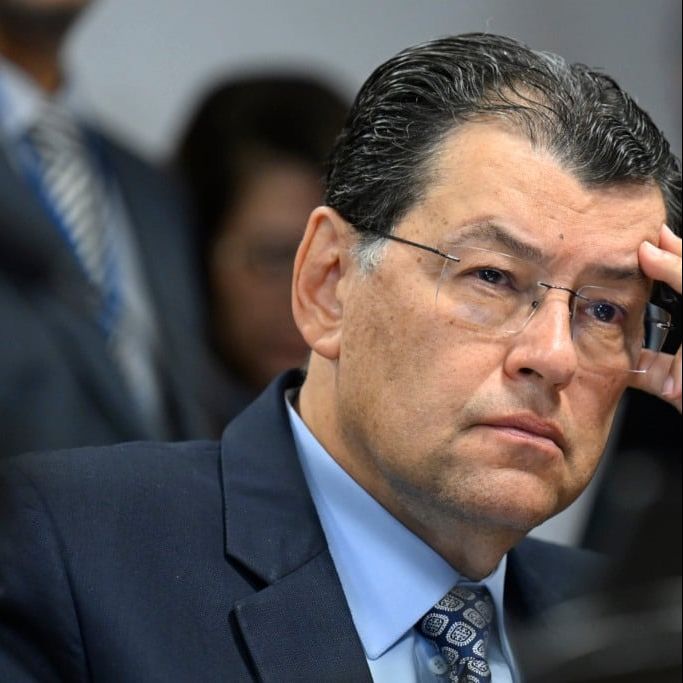 Sem térmicas a gás e com carvão, comissão aprova relatório da MP 1304; texto vai à Câmara